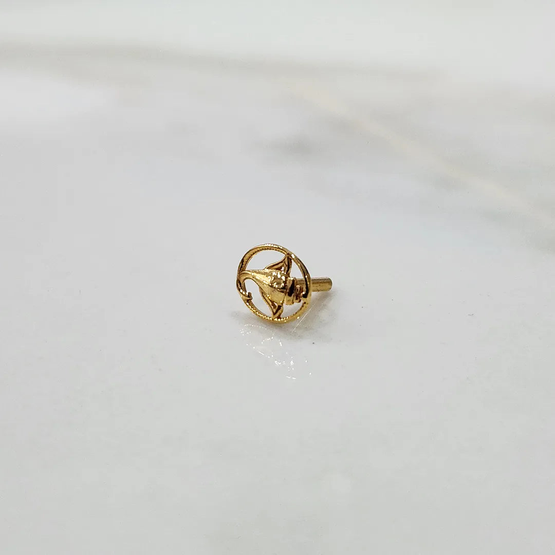 Side view of 18k gold floral nose pin design featuring refined petal detailing and polished finish