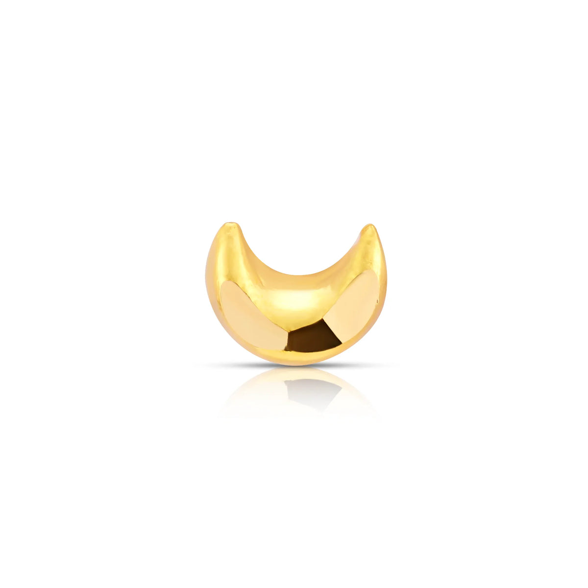 Front view of crescent moon shaped gold nose pin showcasing minimal and modern design