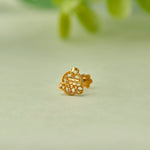 Textured gold trefoil earring with rope-edge border