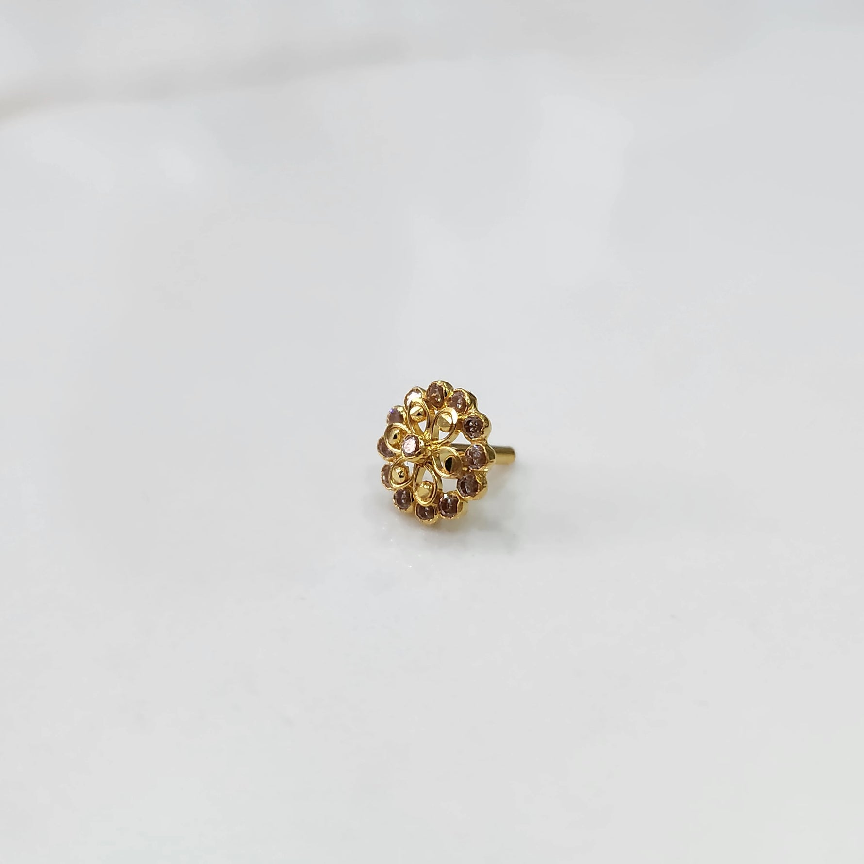 Gold nose pin with double-layer champagne stone floral petals
