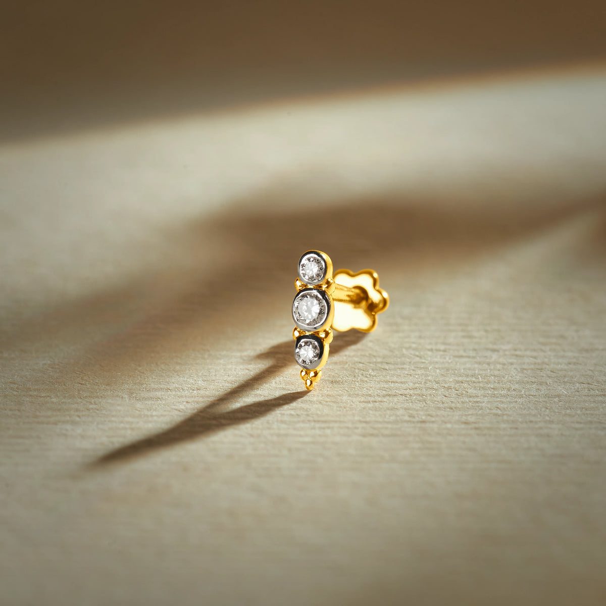 Slug Long Animal Inspired Gold and Diamond Nose Pin for Women - Vertical Three Stone Nose Stud Online